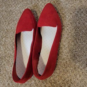 Sey Esteem red flats size 10